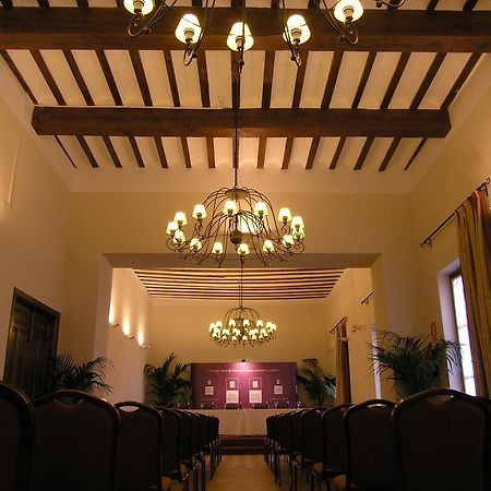 Hotel Convento De Santa Clara Alcázar de San Juan Instalações foto